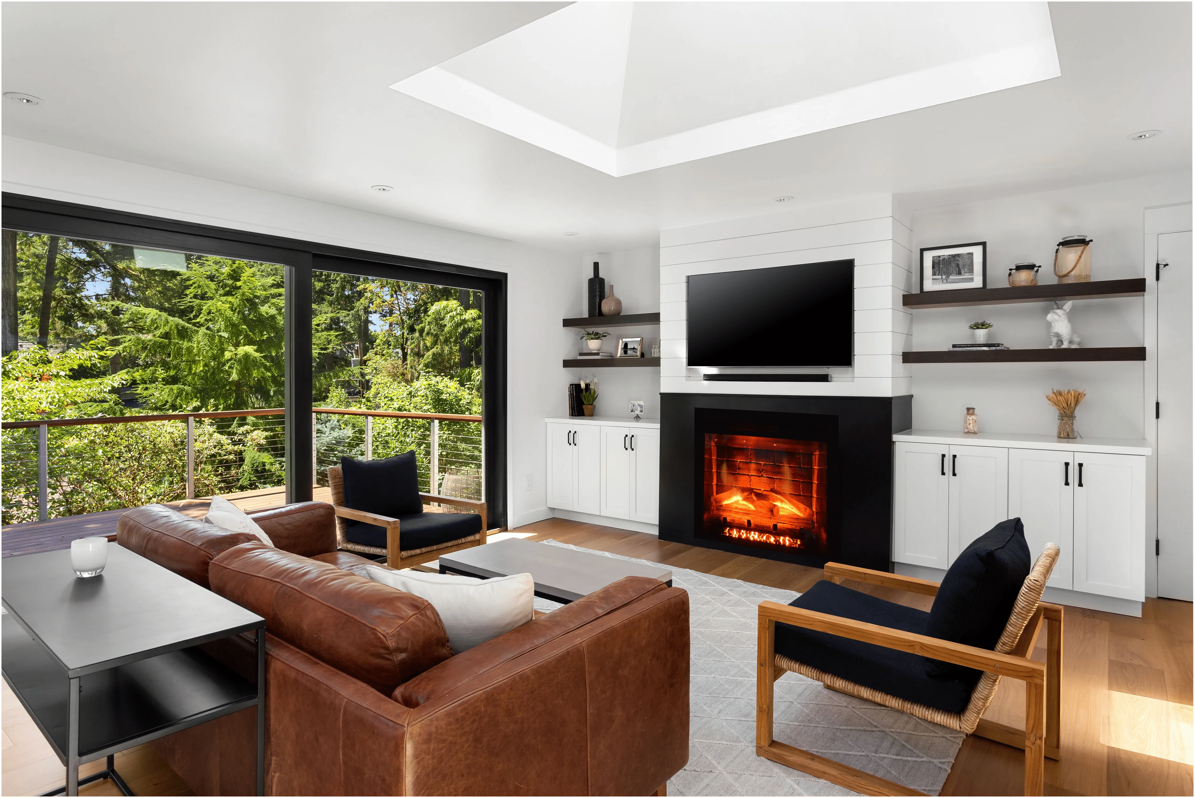 Amantii Classic Edition 33 Electric Fireplace by Fire & Ice - Image 3