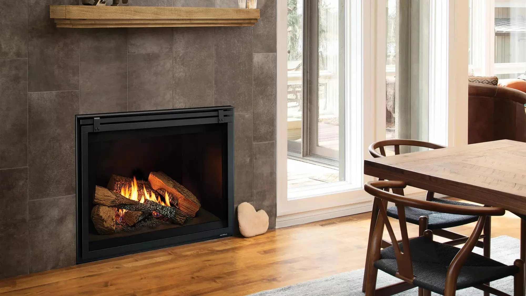 Heat & Glo 6KL 36" Gas Fireplace (Serene Jute Refractory) - Image 8