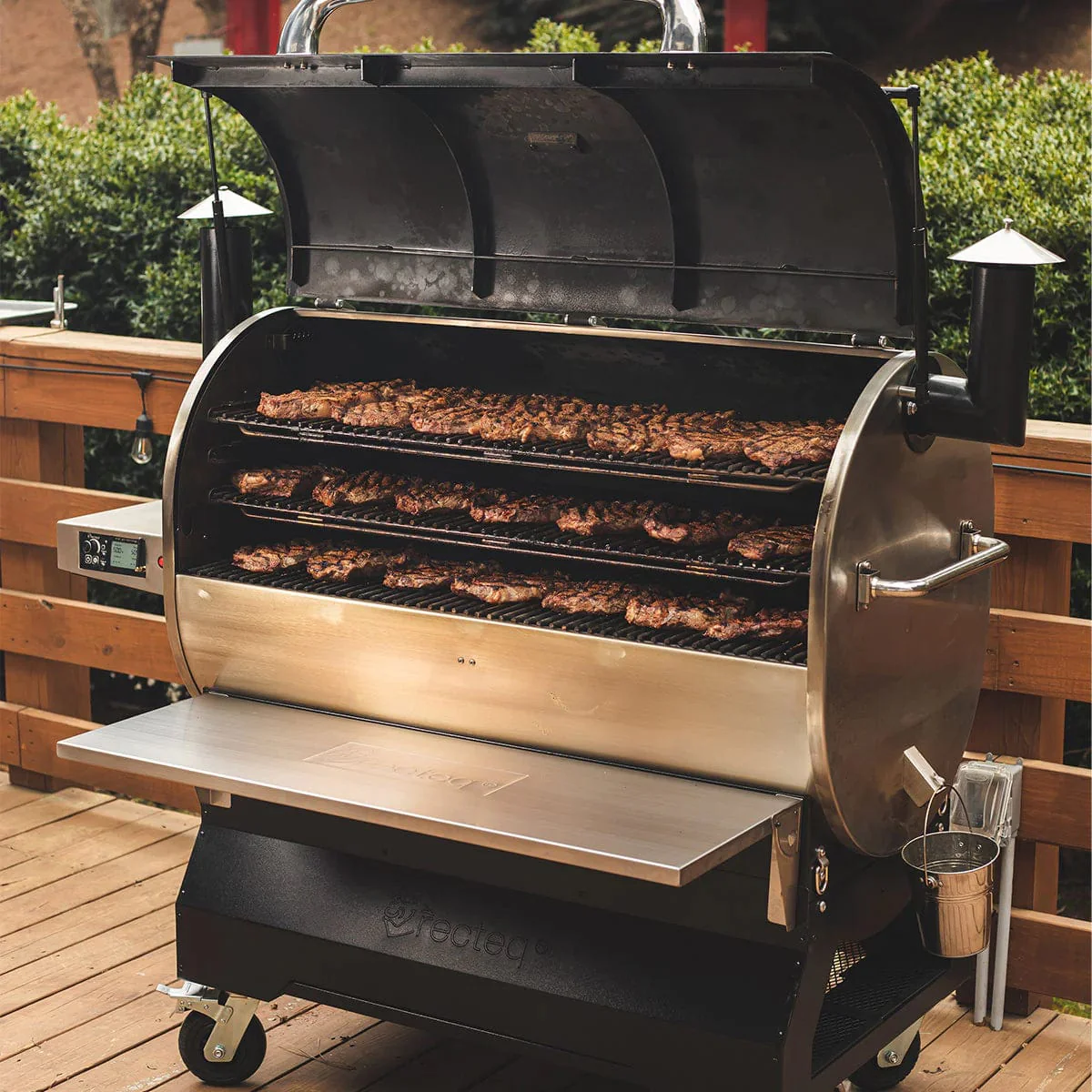 Recteq RT-2500 BFG Wood Pellet Grill - Image 8