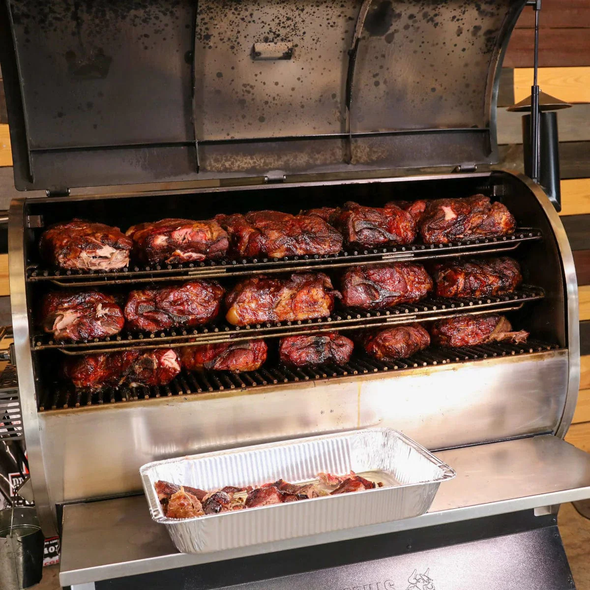 Recteq RT-2500 BFG Wood Pellet Grill - Image 9