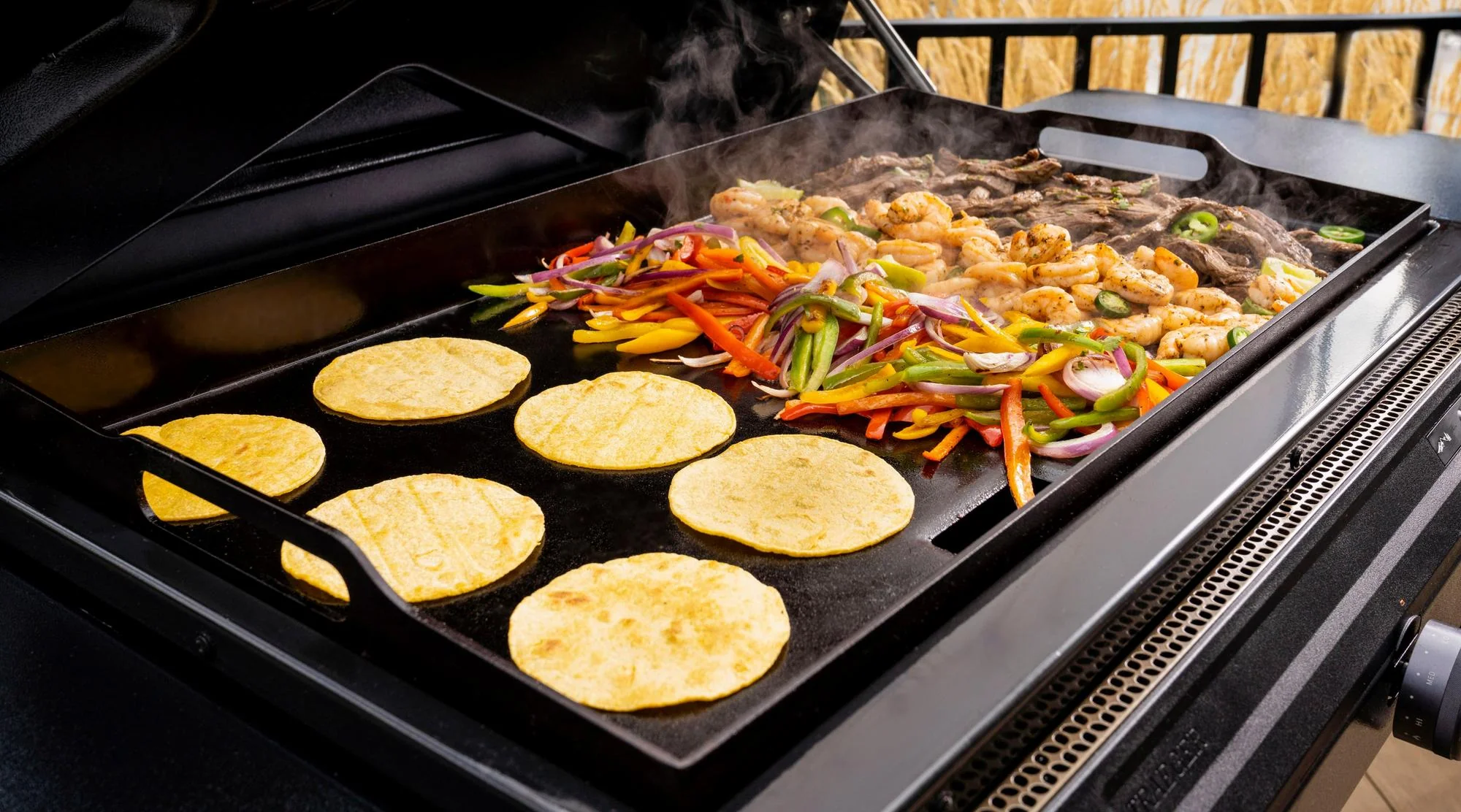 Traeger Flatrock 3 Zone Griddle - Image 9
