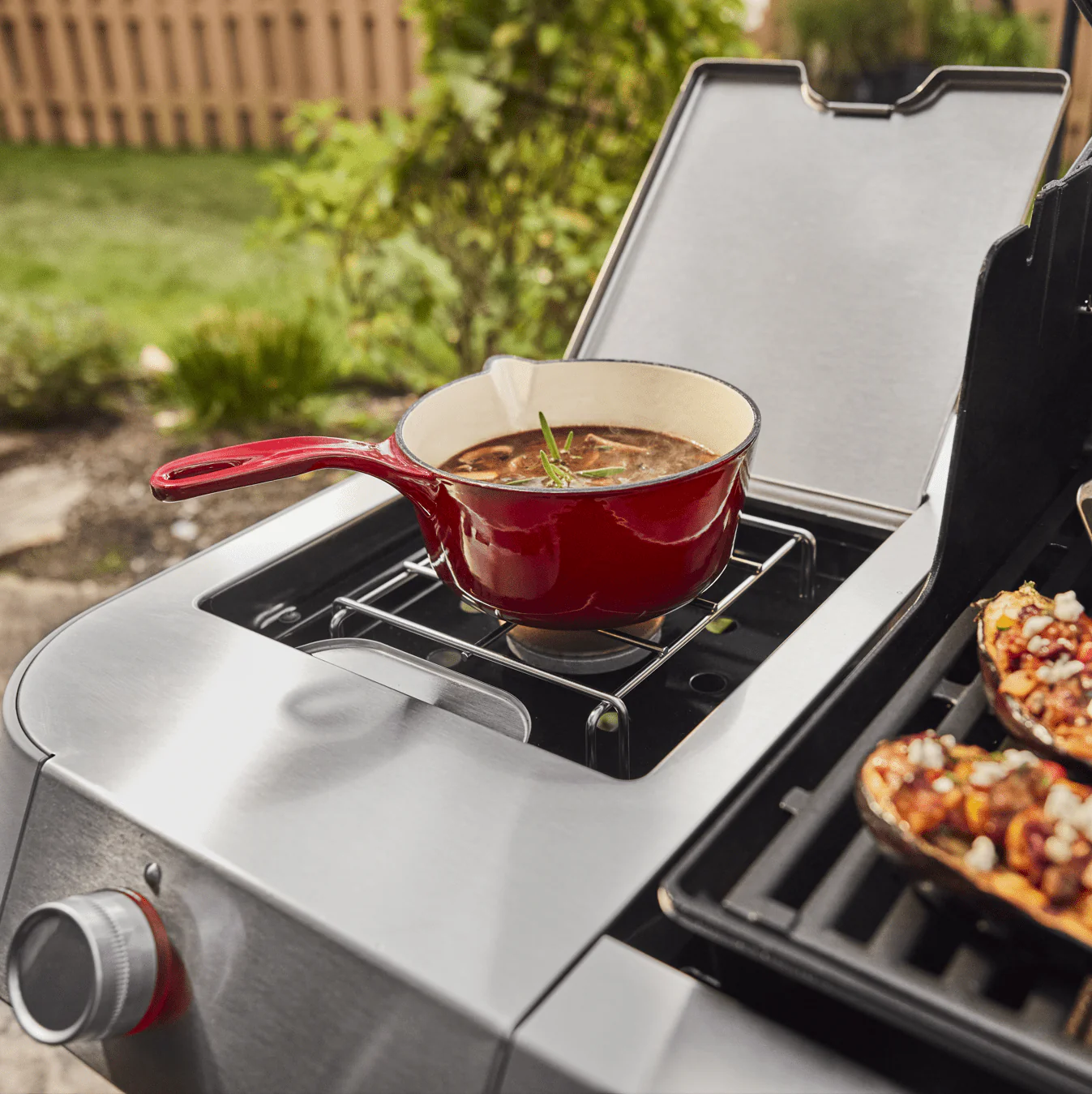 Weber Genesis E-335C Gas Grill (Black) - Image 8