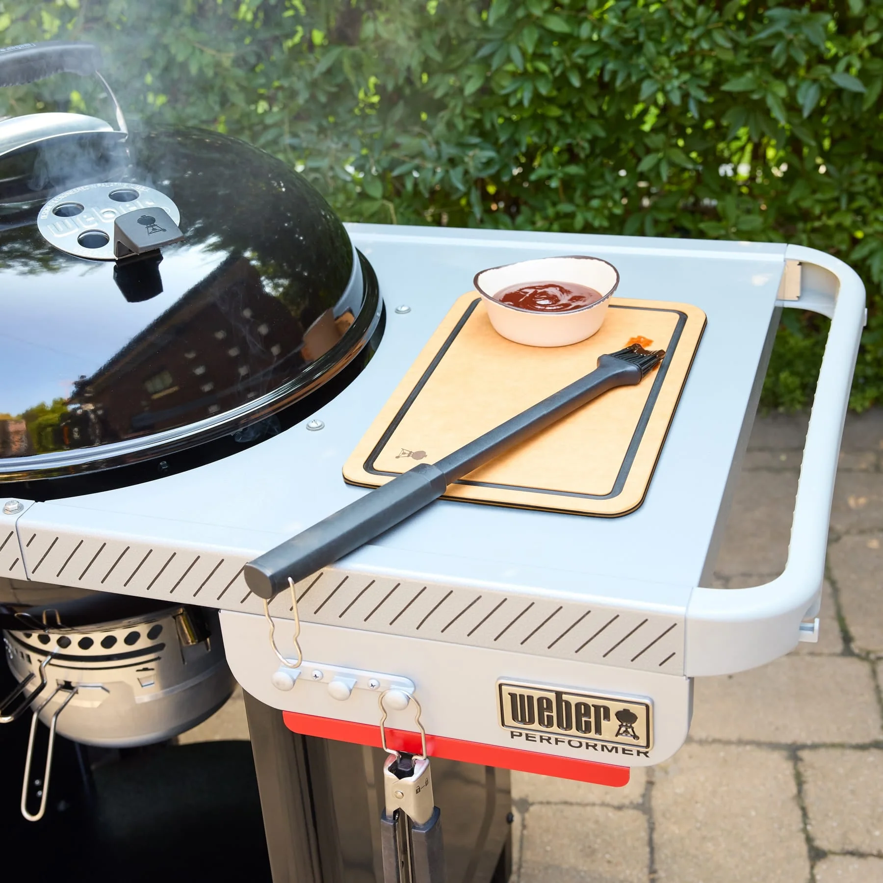 Weber Performer 22" Charcoal Grill - Image 3