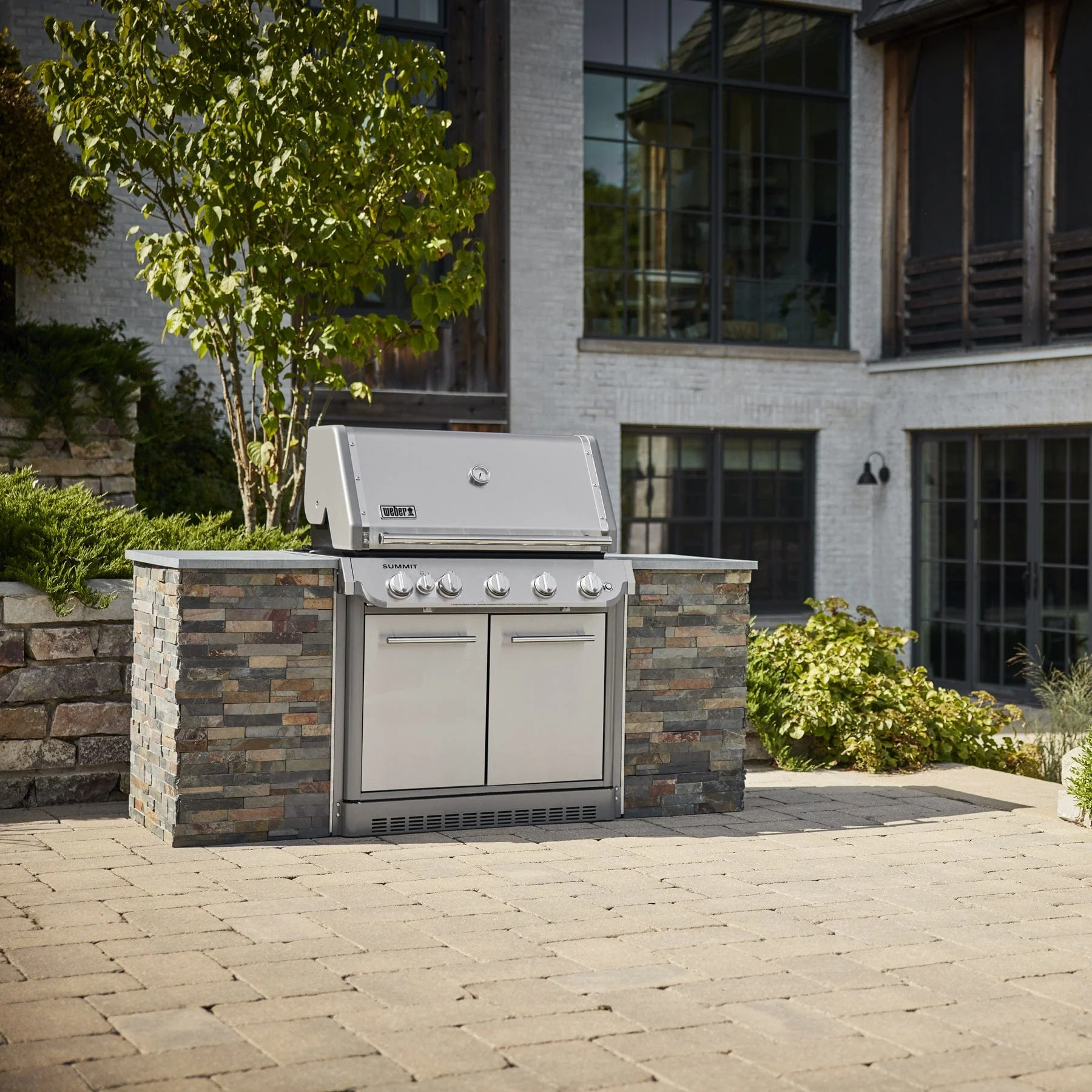 Weber Summit SB38 S Built-In Gas Grill - Image 7