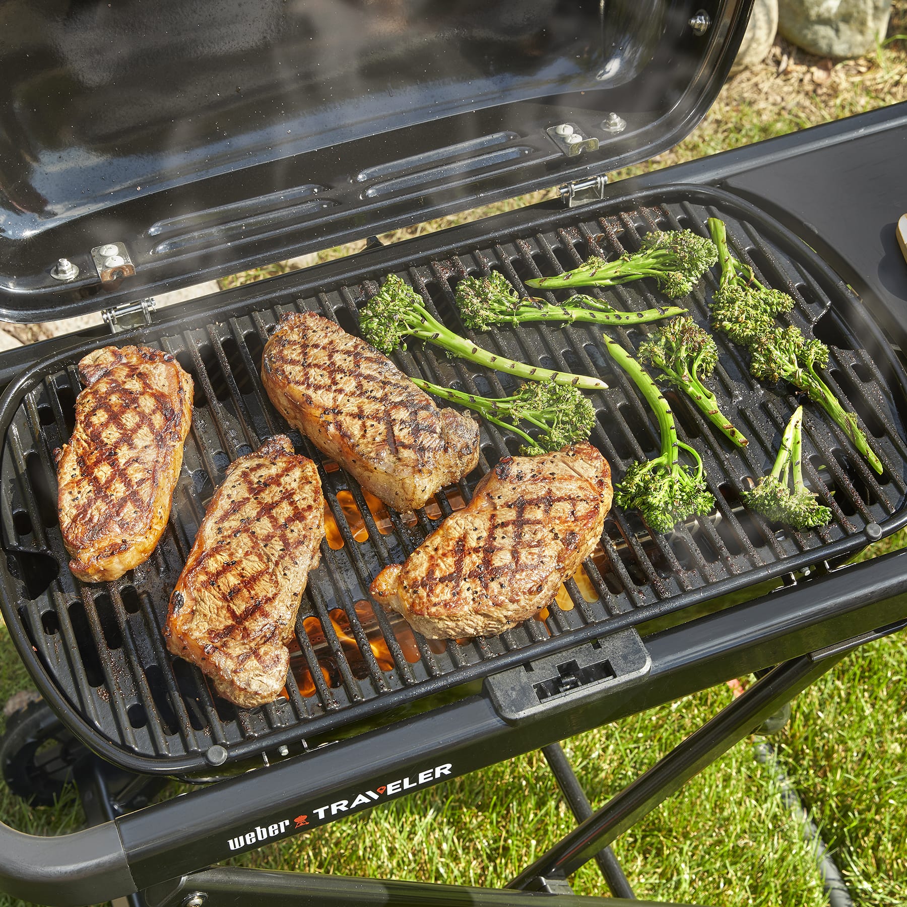 Weber Traveler Portable Gas Grill - Image 5